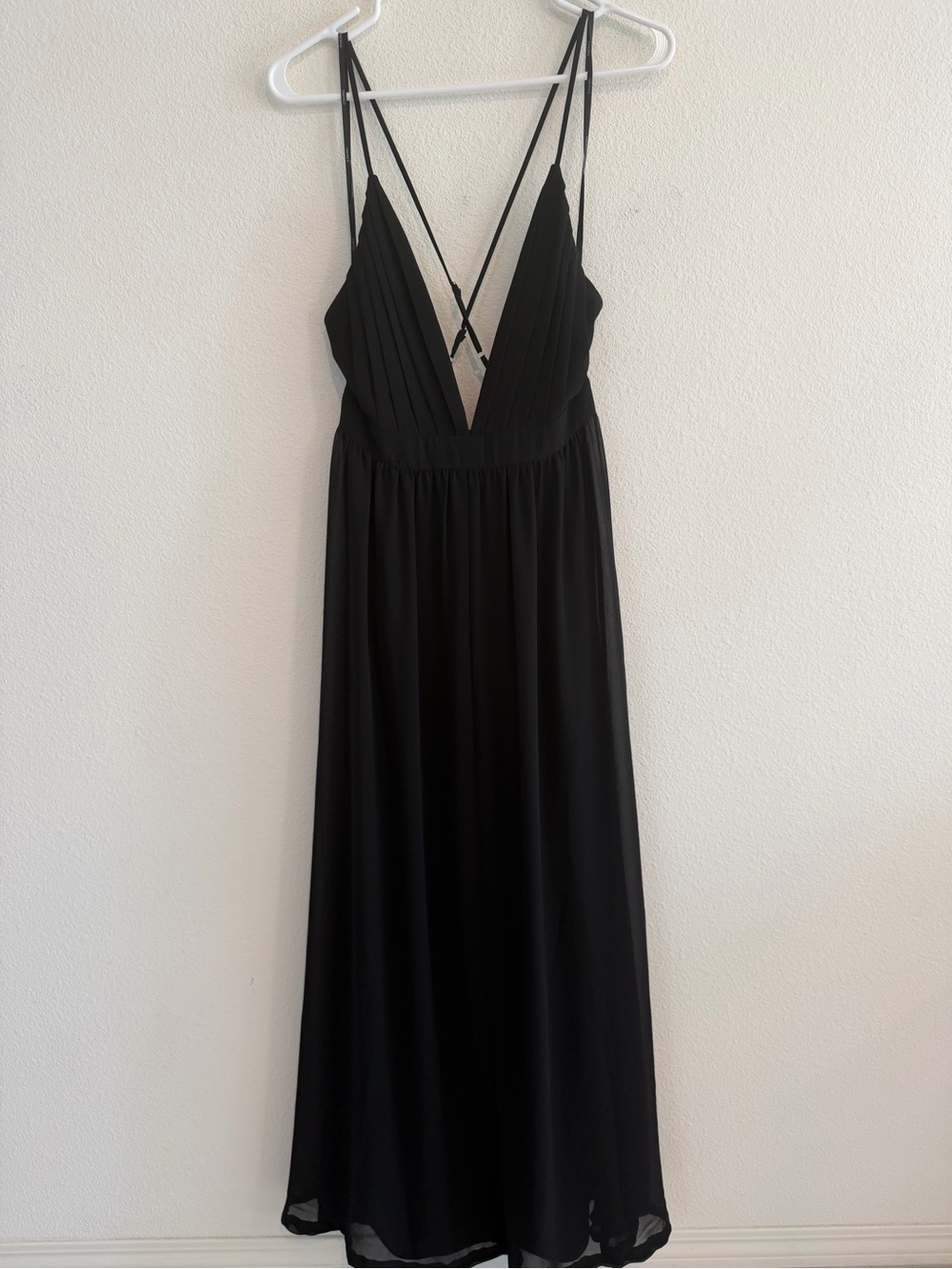 Forever 21 Black Strappy V-Neck Maxi Dress